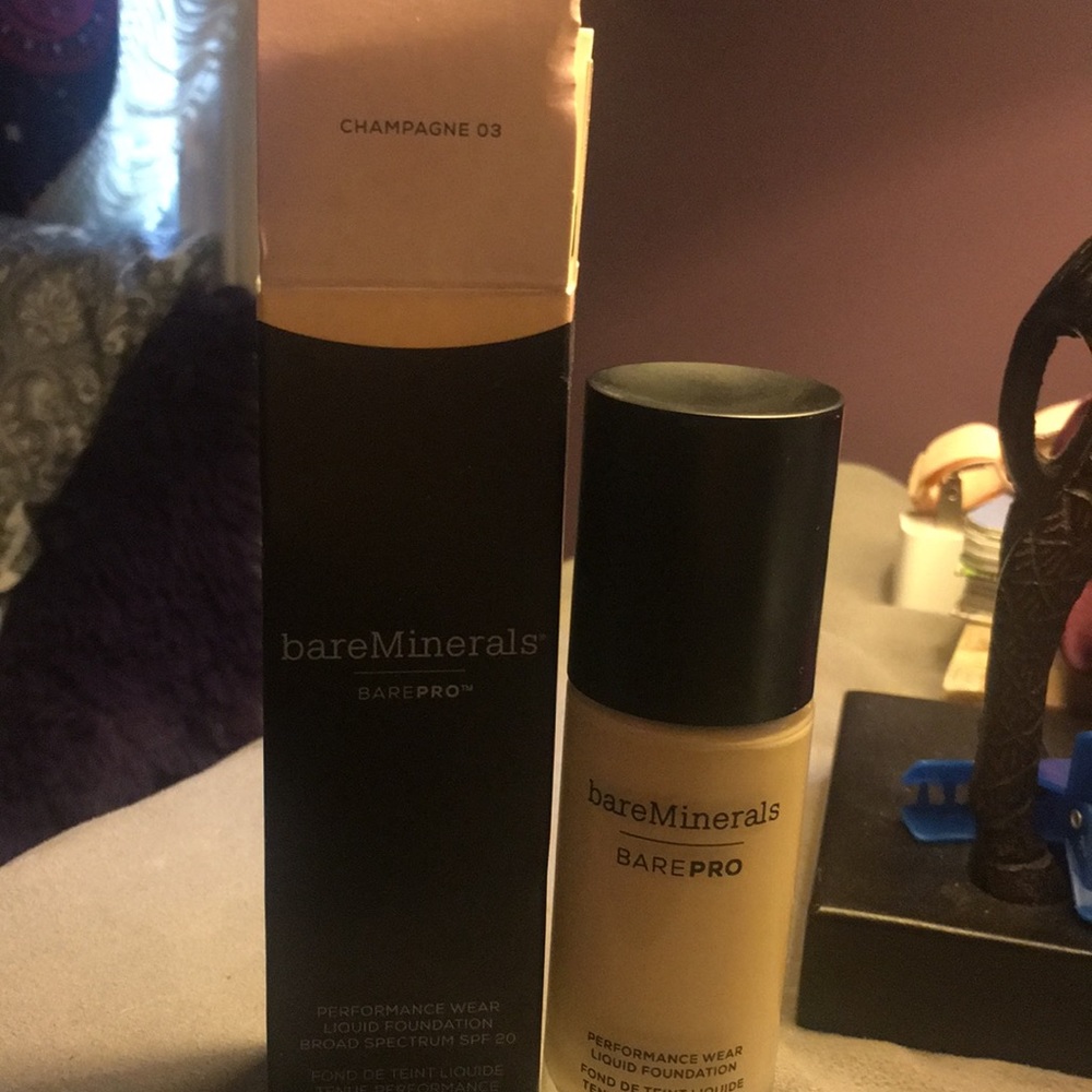 Bareminerals barepro liquid foundation